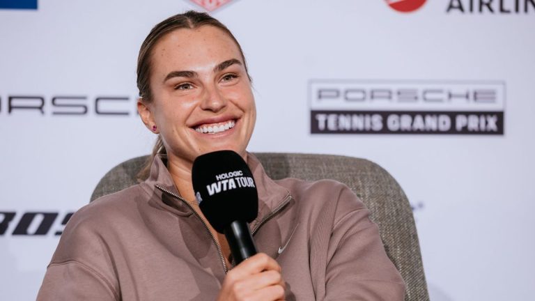 Sabalenka și Mertens se confruntă în semifinale la WTA Stuttgart 2025: o bătălie de stiluri pe terenul de tenis