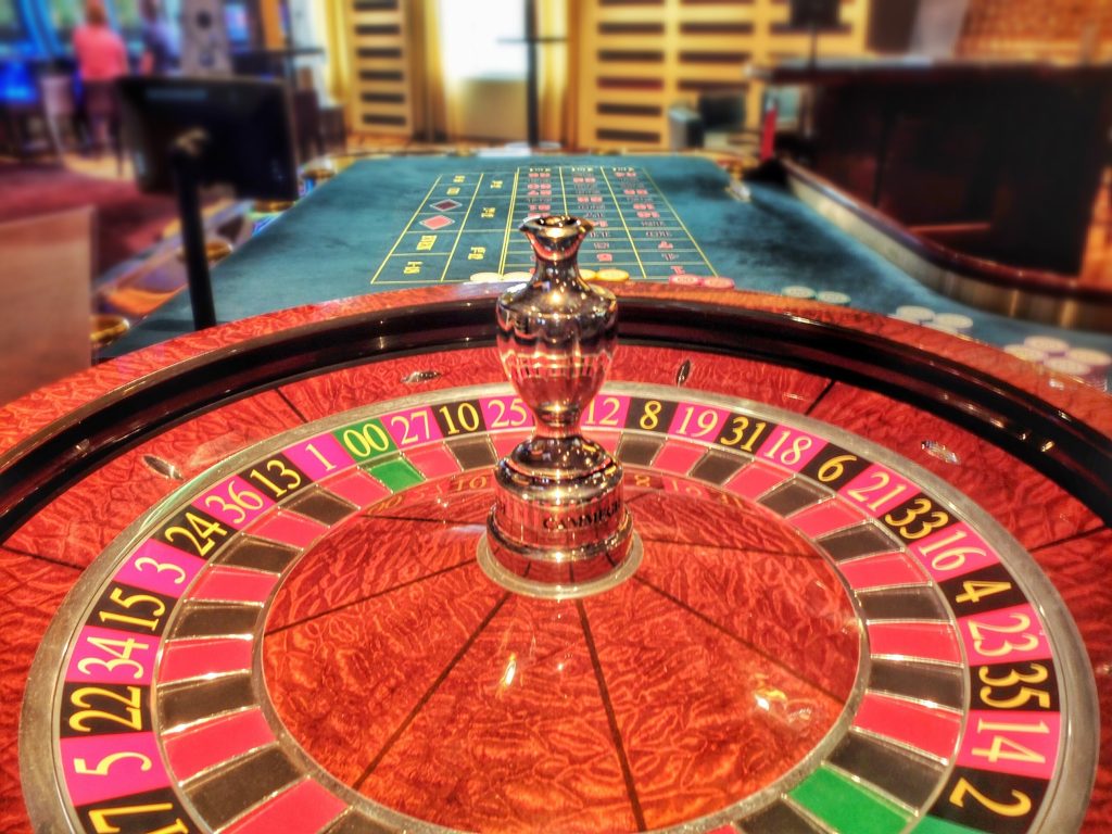 Cum funcționează ruleta cu mai multe zero-uri și ce variante există